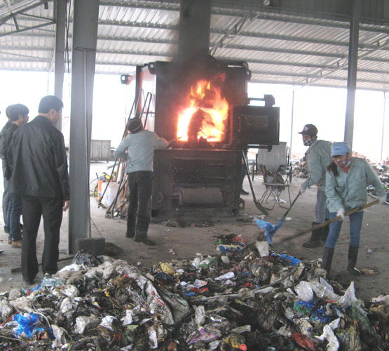 Xử lý rác thải sinh hoạt bằng phương pháp đốt