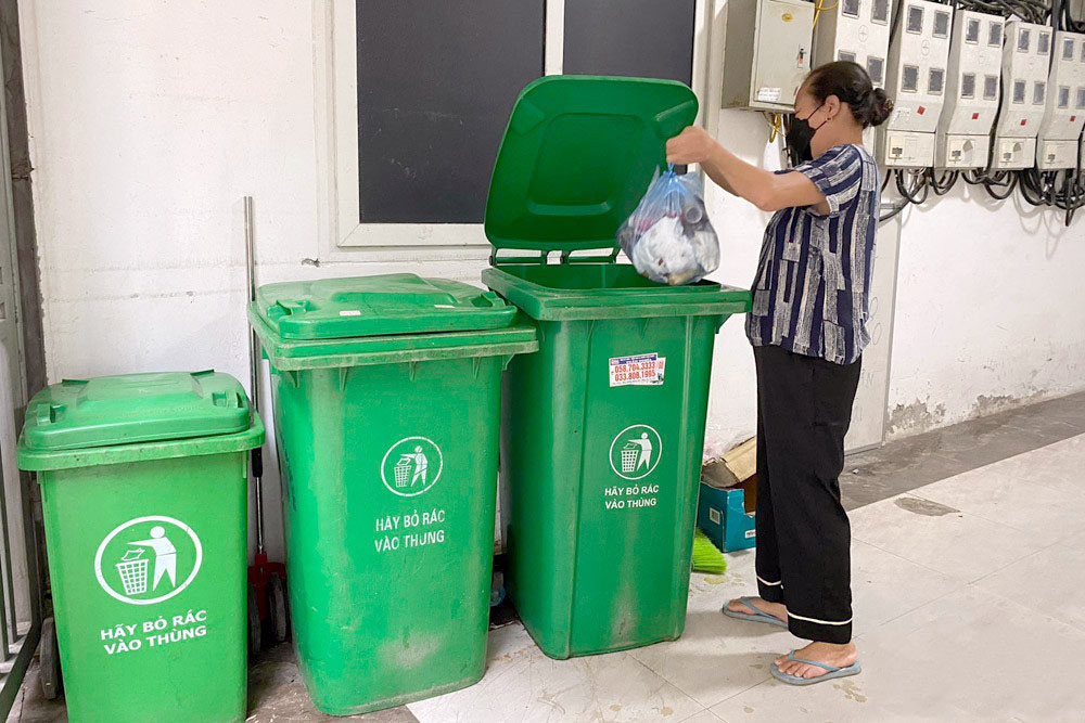 Phân loại rác sinh hoạt khu chung cư