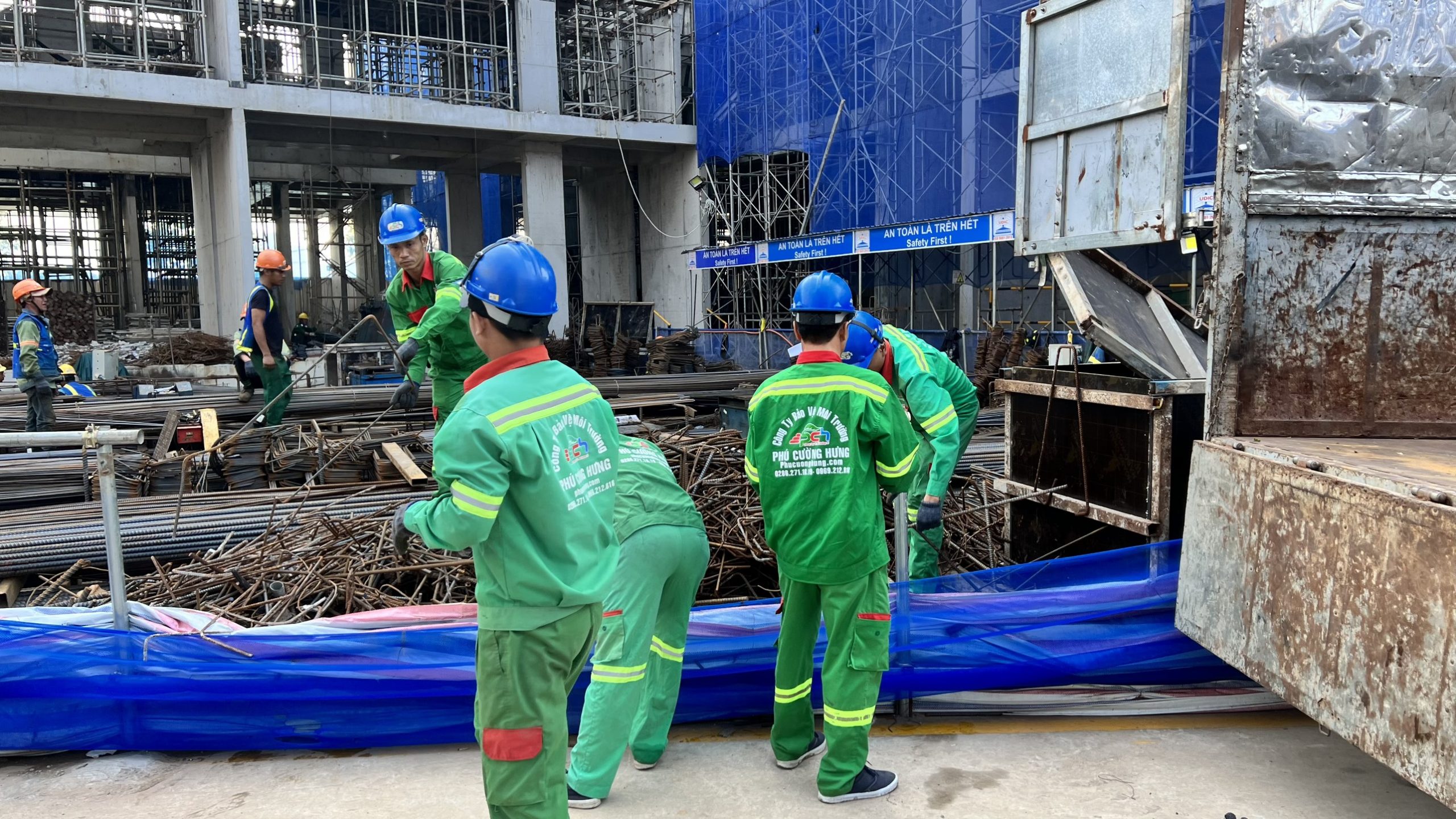 Quy trình thu mua phế liệu sắt thép tại Phú Cường Hưng
