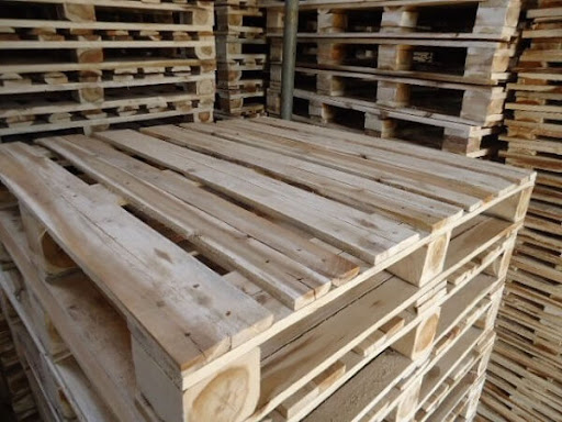 Những yếu tố cần xem xét khi thu mua pallet gỗ cũ