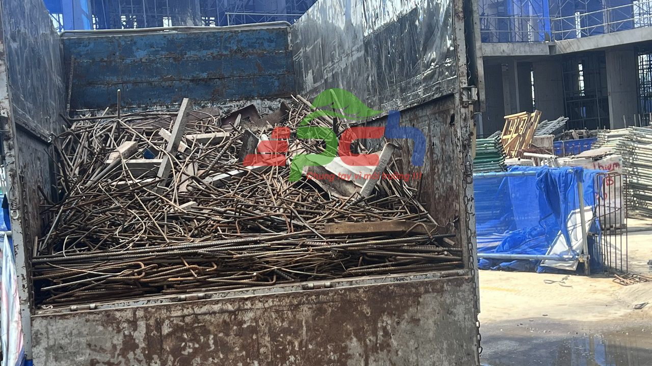 Dịch vụ thu mua sắt vụ giá cao Phú Cường Hưng