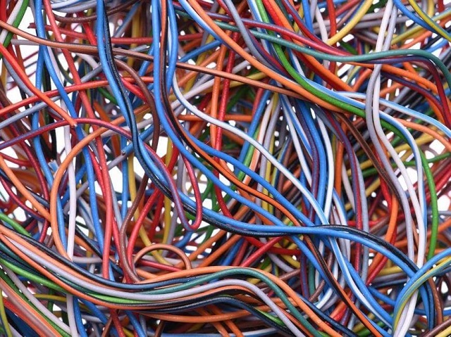 Các yếu tố ảnh hưởng đến giá thu mua dây điện: