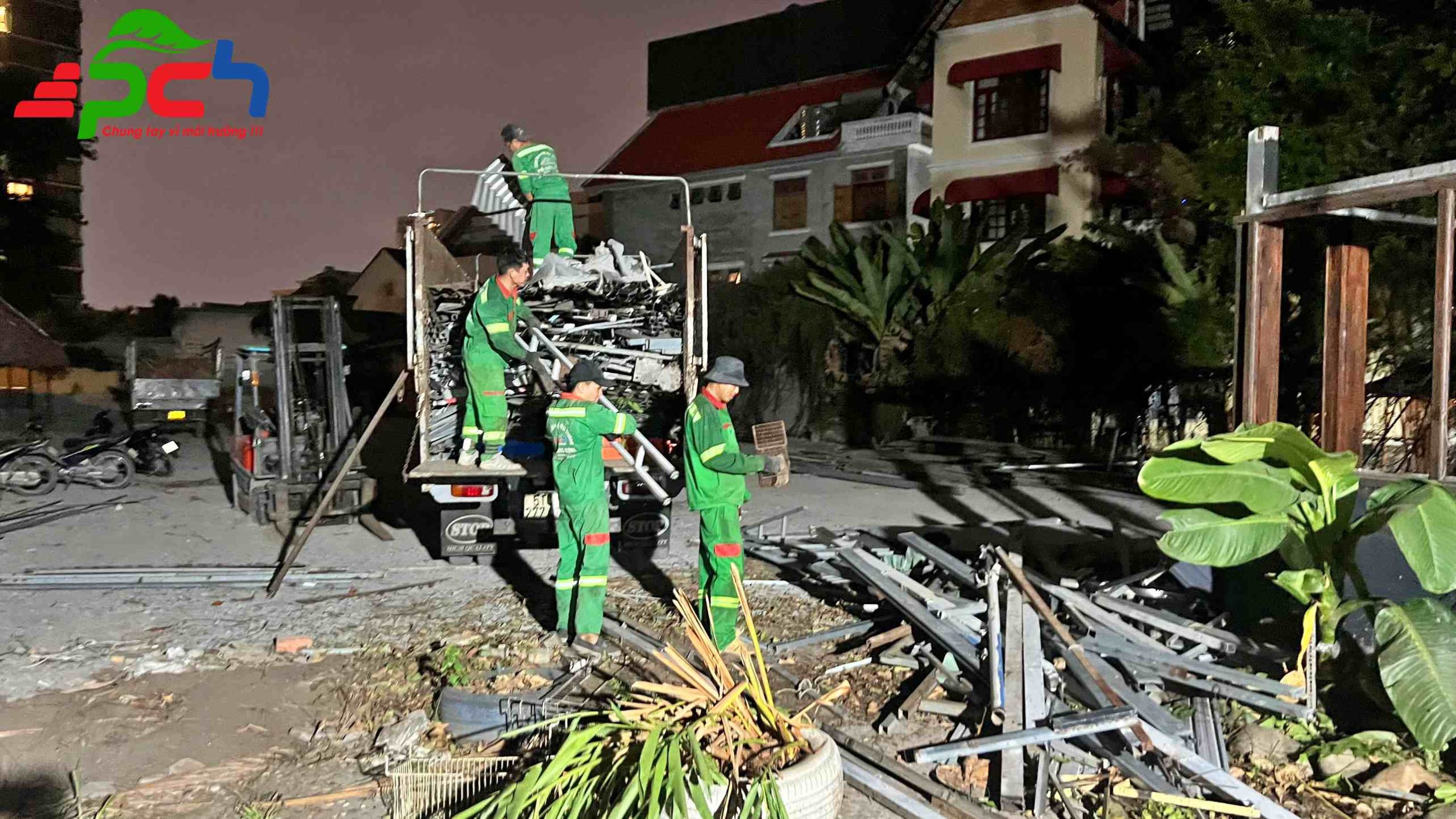 Dọn dẹp rác sau xây dựng giá rẻ tại TP.HCM
